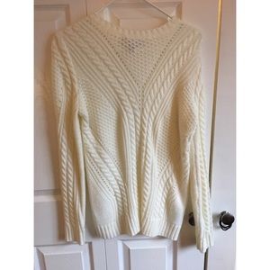 ⭐️2/$12⭐️ Ivory cable knit sweater